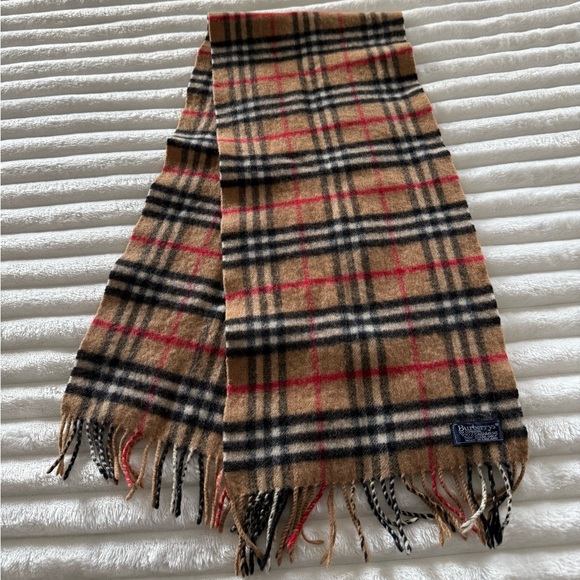 Burberry 100% Cashmere Plaid Signature Winter Scarf - Picture 1 of 7